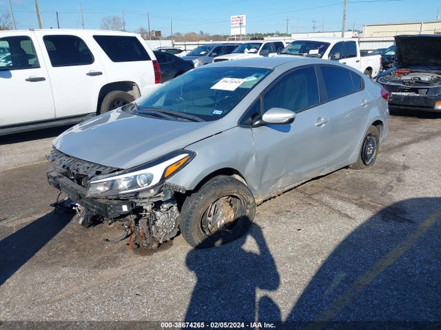 KIA FORTE LX 2017 3KPFK4A75HE090918 Image 2