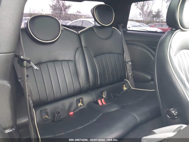 2007 MINI COOPER S WMWMF73597TV30702 Photo 7