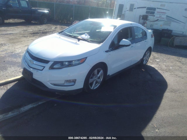 Chevrolet Volt 2015 1G1RC6E4XFU140368 Image 2