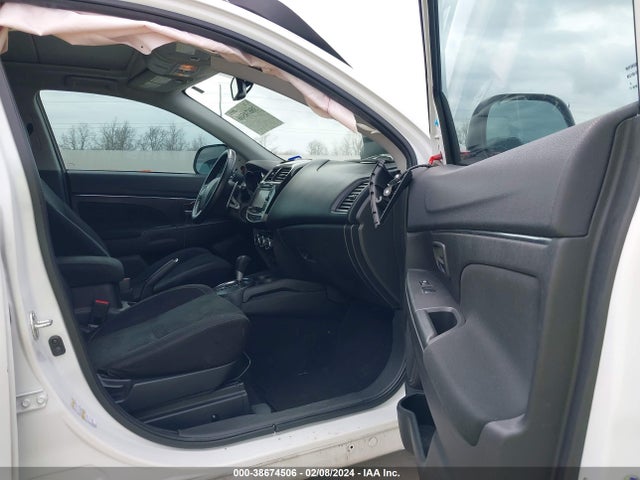4A4AP4AU1FE009268 Mitsubishi Outlander Sport Se