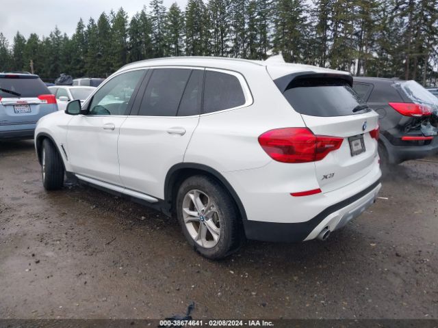 2018 BMW X3 5UXTR9C51JLD89151 Photo 2