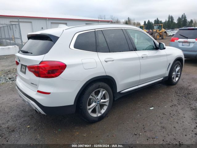 2018 BMW X3 5UXTR9C51JLD89151 Photo 3