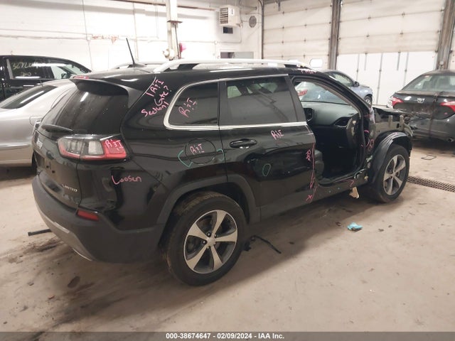 1C4PJMDX4KD422066 Jeep Cherokee Limited 4x4
