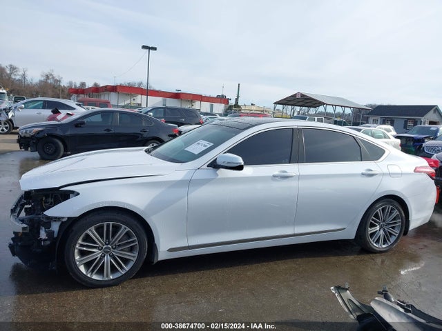 Genesis G80 3.8 2018 KMHGN4JE1JU235689 Image 15