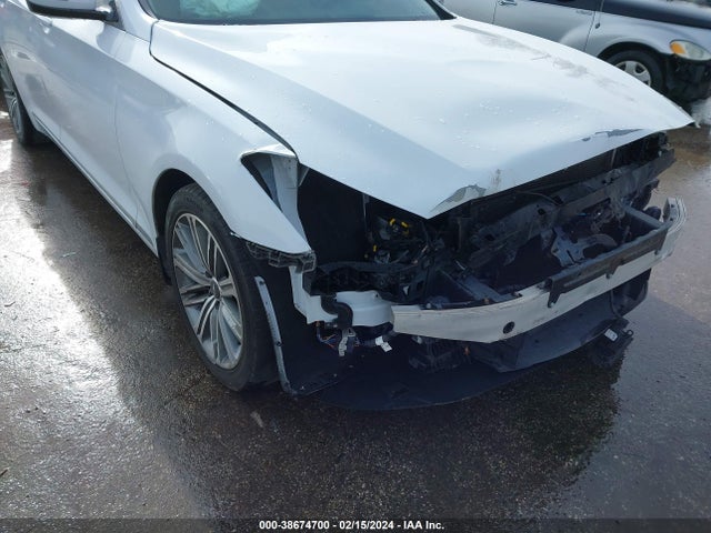 Genesis G80 3.8 2018 KMHGN4JE1JU235689 Image 20