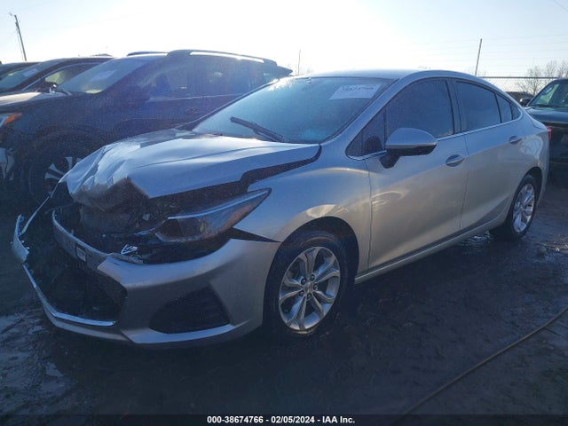Chevrolet CRUZE LT 2019 1G1BE5SM9K7114797 Image 2