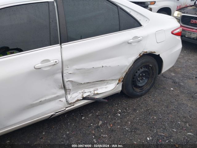 4T1BD1FK8HU222278 Toyota Camry Hybrid Le