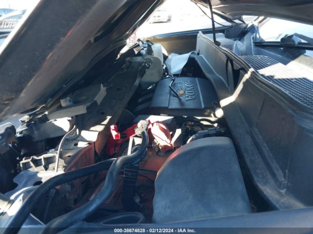 5FNYF3H22EB004830 Honda PILOT LX