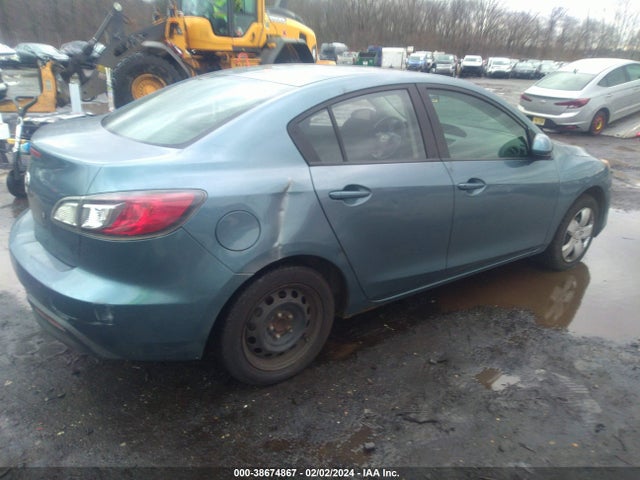 2010 MAZDA MAZDA3 I SPORT VIN: JM1BL1SF4A1288785