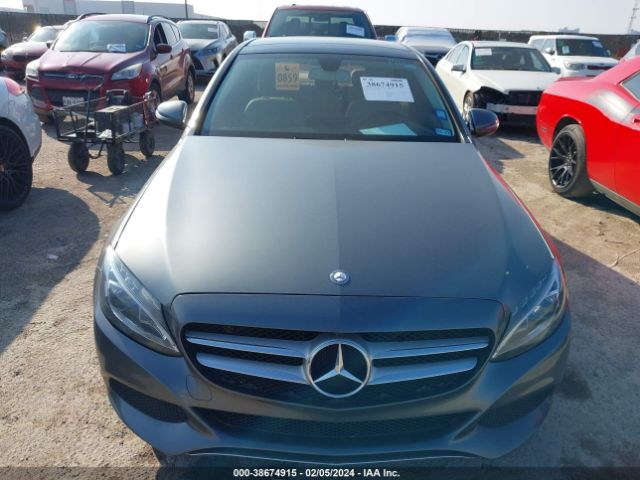 55SWF4JB2HU223605 Mercedes-Benz C 300 Luxury/sport
