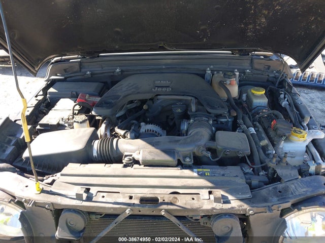 1C4HJXEG5KW528616 Jeep Wrangler Unlimited Sahara 4x4