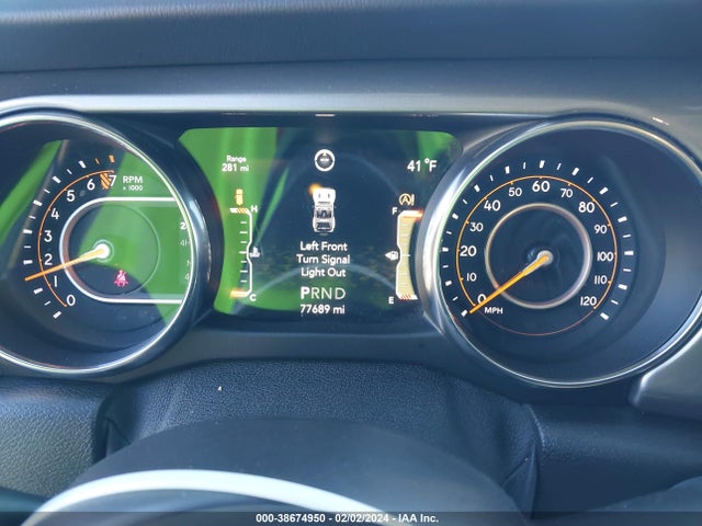 1C4HJXEG5KW528616 Jeep Wrangler Unlimited Sahara 4x4