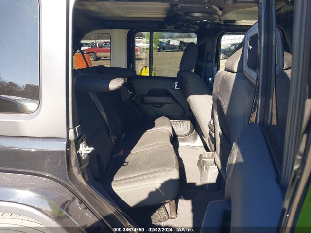 1C4HJXEG5KW528616 Jeep Wrangler Unlimited Sahara 4x4