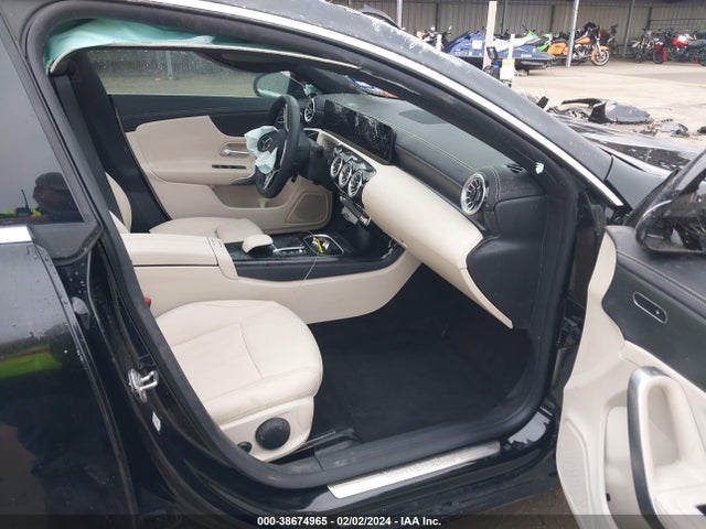 W1K5J4GB0NN310859 Mercedes-Benz Cla 250 Coupe