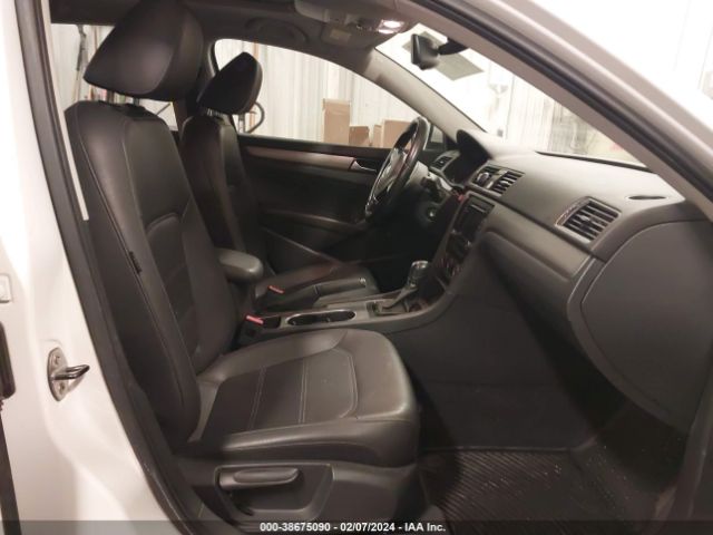 1VWBN7A36EC012362 Volkswagen Passat 2.0l Tdi Se