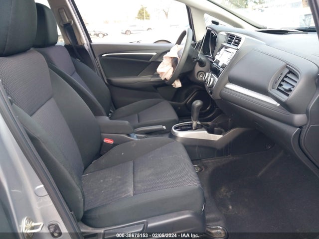 Honda FIT LX 2019 3HGGK5H47KM727604 Image 5