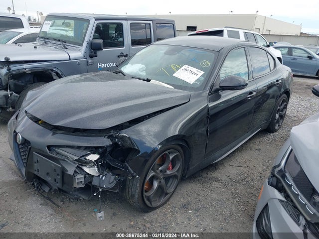ZARFAMBN5K7603470 Alfa Romeo Giulia Ti Sport Carbon Rwd