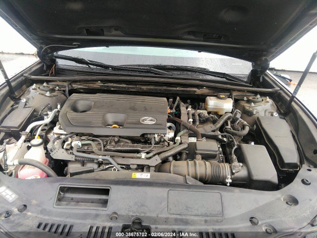 58ADA1C12NU019775 Lexus ES 300H