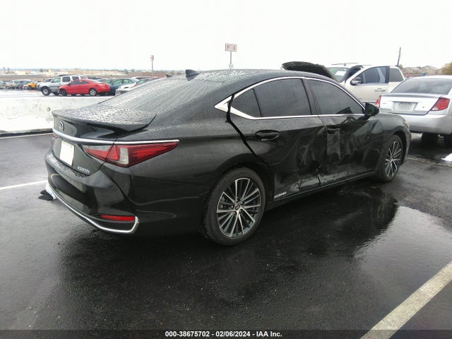 58ADA1C12NU019775 Lexus ES 300H