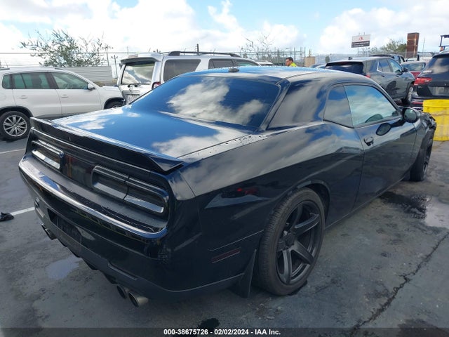 Dodge Challenger Sxt 2018 2C3CDZAG7JH305658 Image 4