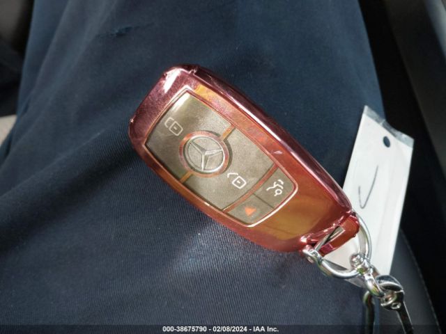 W1N4M4HB8MW123821 Mercedes-Benz Glb 250 4matic