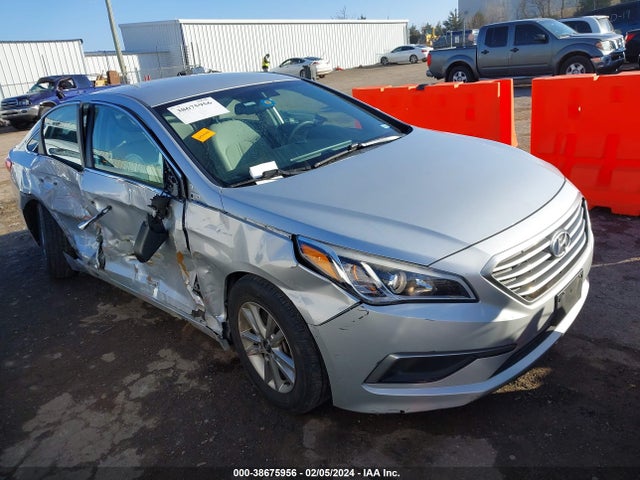 Hyundai SONATA SE 2016 5NPE24AF5GH364731 Image 1