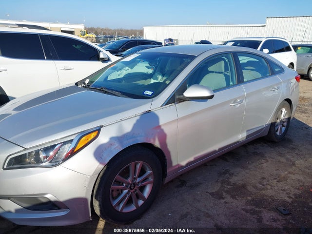 Hyundai SONATA SE 2016 5NPE24AF5GH364731 Image 14