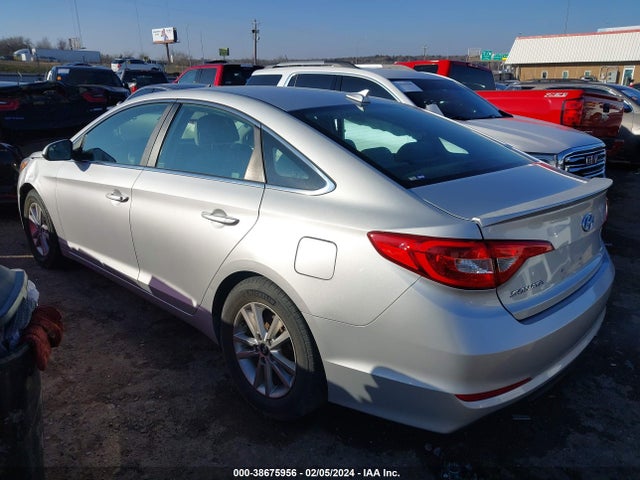Hyundai SONATA SE 2016 5NPE24AF5GH364731 Image 3