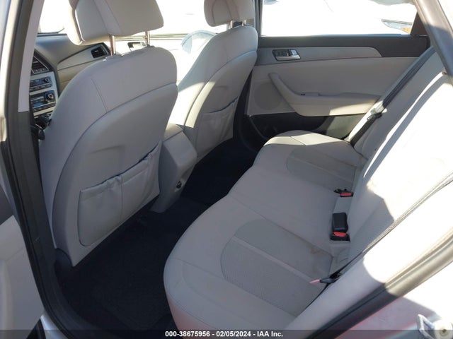 Hyundai SONATA SE 2016 5NPE24AF5GH364731 Image 8
