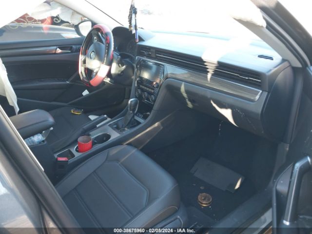 1VWMA7A38LC005768 Volkswagen Passat 2.0t R-line