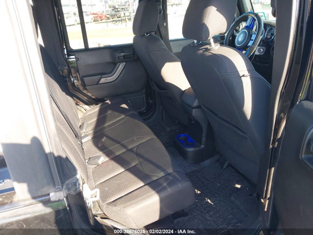 1C4HJWDG9JL874793 Jeep Wrangler Jk Unlimited Sport S 4x4