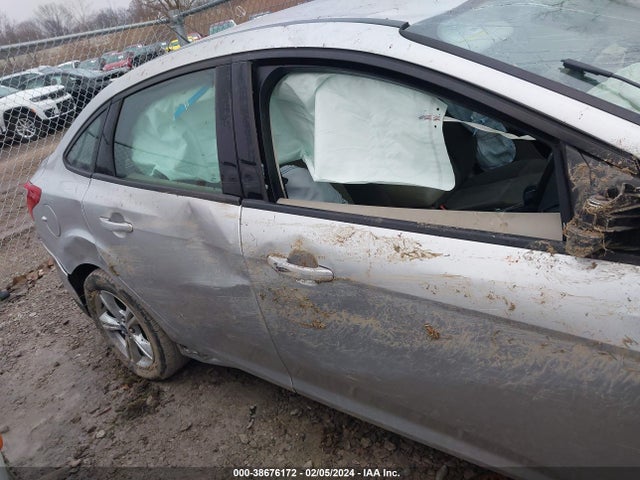 Ford FOCUS SE 2014 1FADP3F23EL206075 Image 14