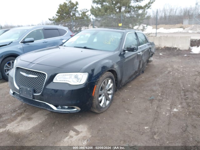 2C3CCAKG6JH250512 Chrysler 300 Limited Awd