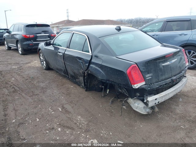2C3CCAKG6JH250512 Chrysler 300 Limited Awd