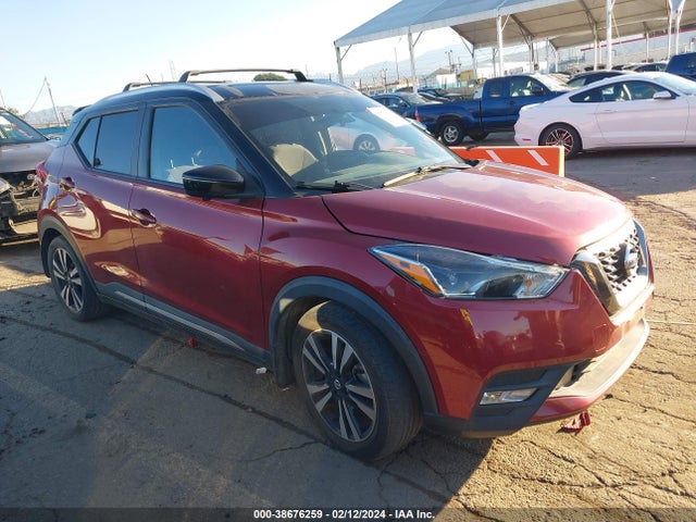 Nissan KICKS SR 2018 3N1CP5CU9JL533671 Image 1