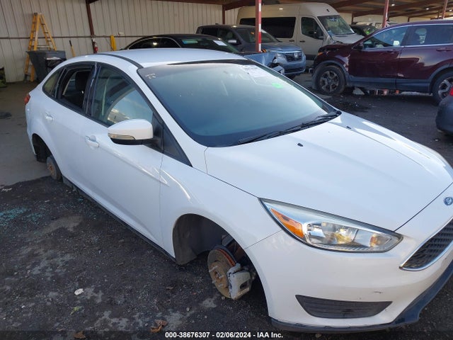 Ford FOCUS SE 2017 1FADP3F28HL285151 Image 6