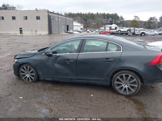 YV149MFM3F1341348 Volvo S60 T6 Platinum
