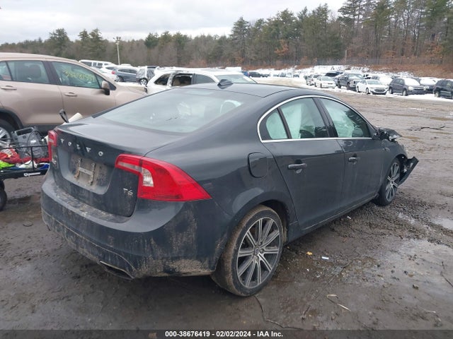 YV149MFM3F1341348 Volvo S60 T6 Platinum