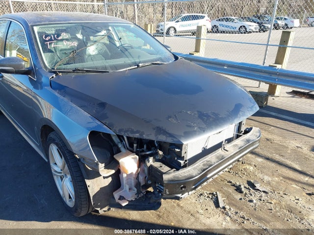 1VWCN7A34EC011912 Volkswagen Passat 2.0l Tdi Sel Premium