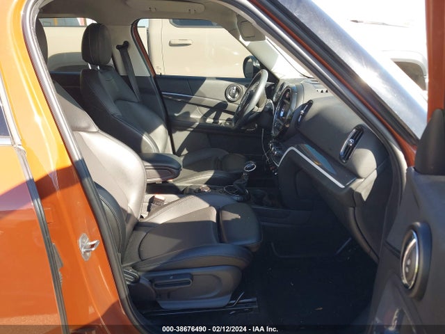 2017 MINI COUNTRYMAN WMZYT5C30H3D81231 Photo 4