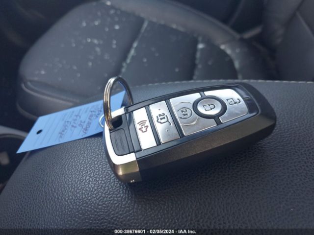 1FMCU0DZ1LUC54450 Ford Escape Titanium Hybrid