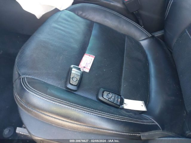 1FMCU9DZ8LUB57363 Ford Escape Titanium Hybrid