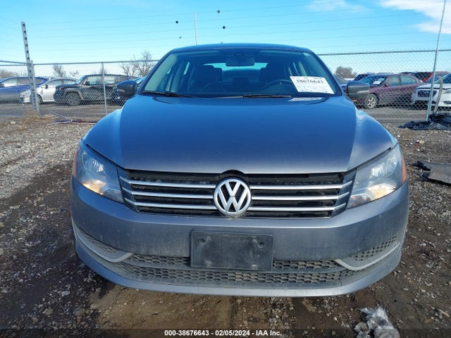 Volkswagen Passat 1.8t Wolfsburg Edition 2015 1VWAT7A39FC041776 Image 12