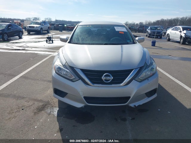 Nissan Altima 2.5 S 2016 1N4AL3APXGC220348 Image 12