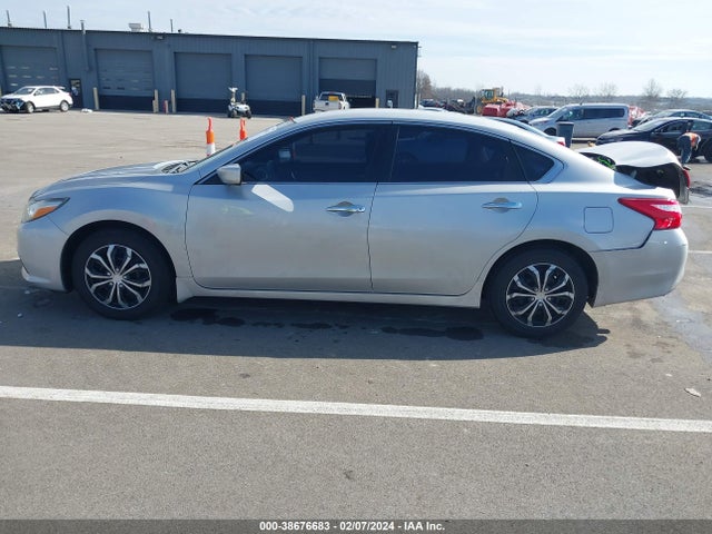 Nissan Altima 2.5 S 2016 1N4AL3APXGC220348 Image 14