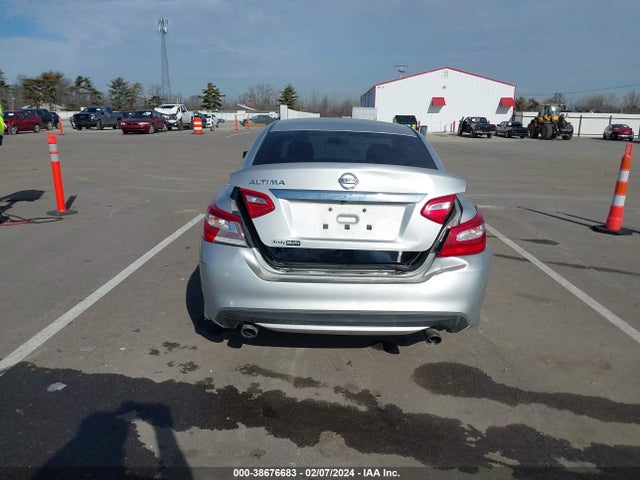 Nissan Altima 2.5 S 2016 1N4AL3APXGC220348 Image 16