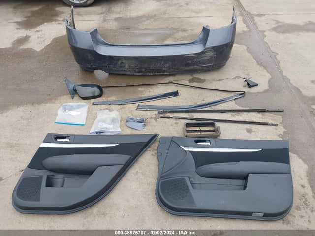 38676707 :رقم المزاد ، 4S3BMCA62E3008169 vin ، 2014 Subaru Legacy 2.5i مزاد بيع
