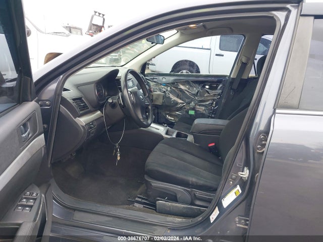 38676707 :رقم المزاد ، 4S3BMCA62E3008169 vin ، 2014 Subaru Legacy 2.5i مزاد بيع