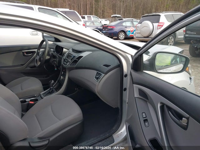 Hyundai ELANTRA SE 2016 5NPDH4AE5GH776486 Image 5
