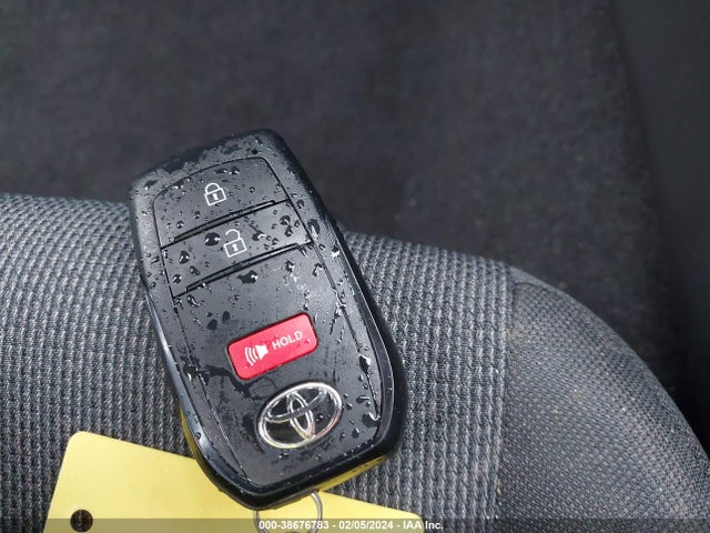 Toyota Prius Le Awd-e 2023 JTDADABU7P3006207 Image 11